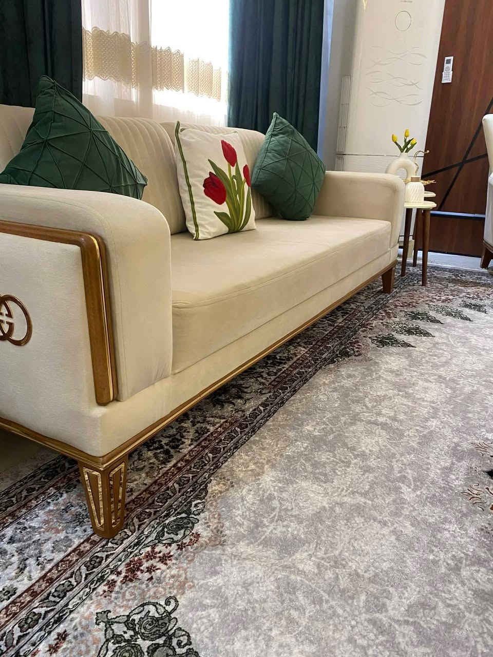 تخم تركي قلاب وتكمه 10مقاعد قنفات ثنين كبار مع 4كراسي للبيع


**إذا كنت صاحب هذا الإعلان وتريد حذفه لأي سبب، رجاءا أرسل رسالة إلى الدعم الفني**