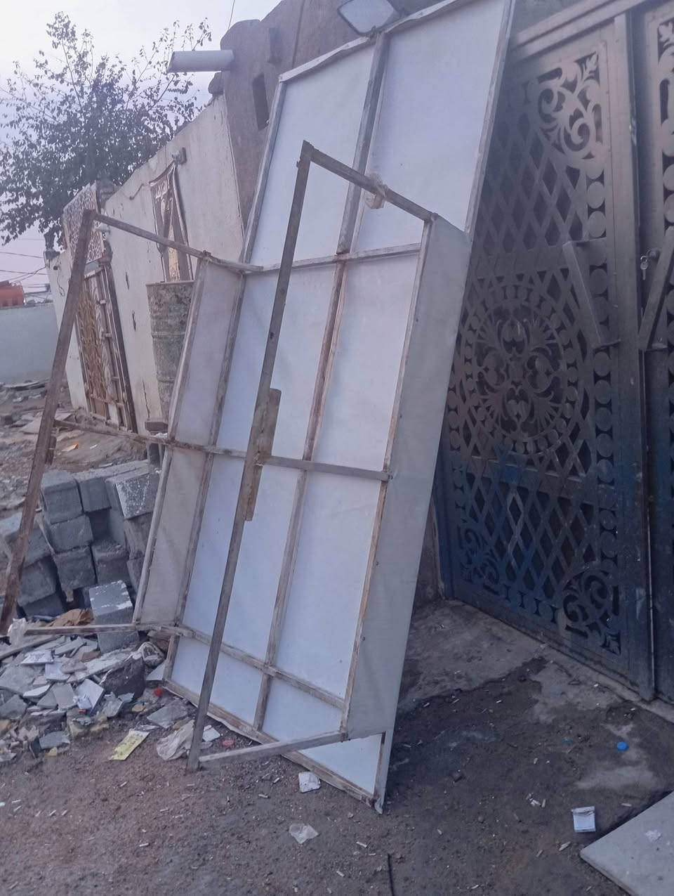 السعر، 60
***********
