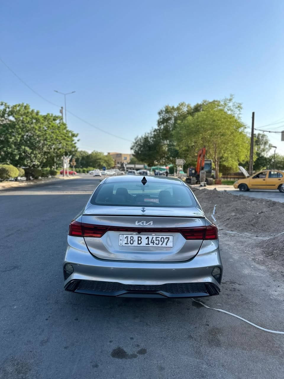 السلام عليكم
فورتي موديل ٢٠٢٣مكينه ٢٠٠٠ دوش  رقم بابل باسمي تحويل ثاني يوم 
الضربة الدعاميه الخلفيه صبغ و باب السايق صبغ اثر ضربه و الحوض شبر تعديل  
بدون ايرباك 
للتوصل ***********وسام
148 وبيه مجال
