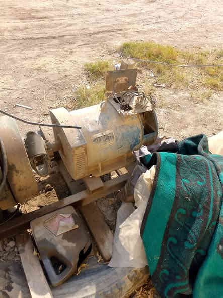 مولد هندي 10 حصان 7.5 كيفي محرك جيد جدا ملف نحاس مكان الصويره واسط اي استفسار على الرقم ***********
***********
سعر 500 وبي مجال
المولده مجفته جديد غراص كلها اصلي وما مستعمله شي قليل لان سحبت خط وما استعملتها مكانها الصويره
