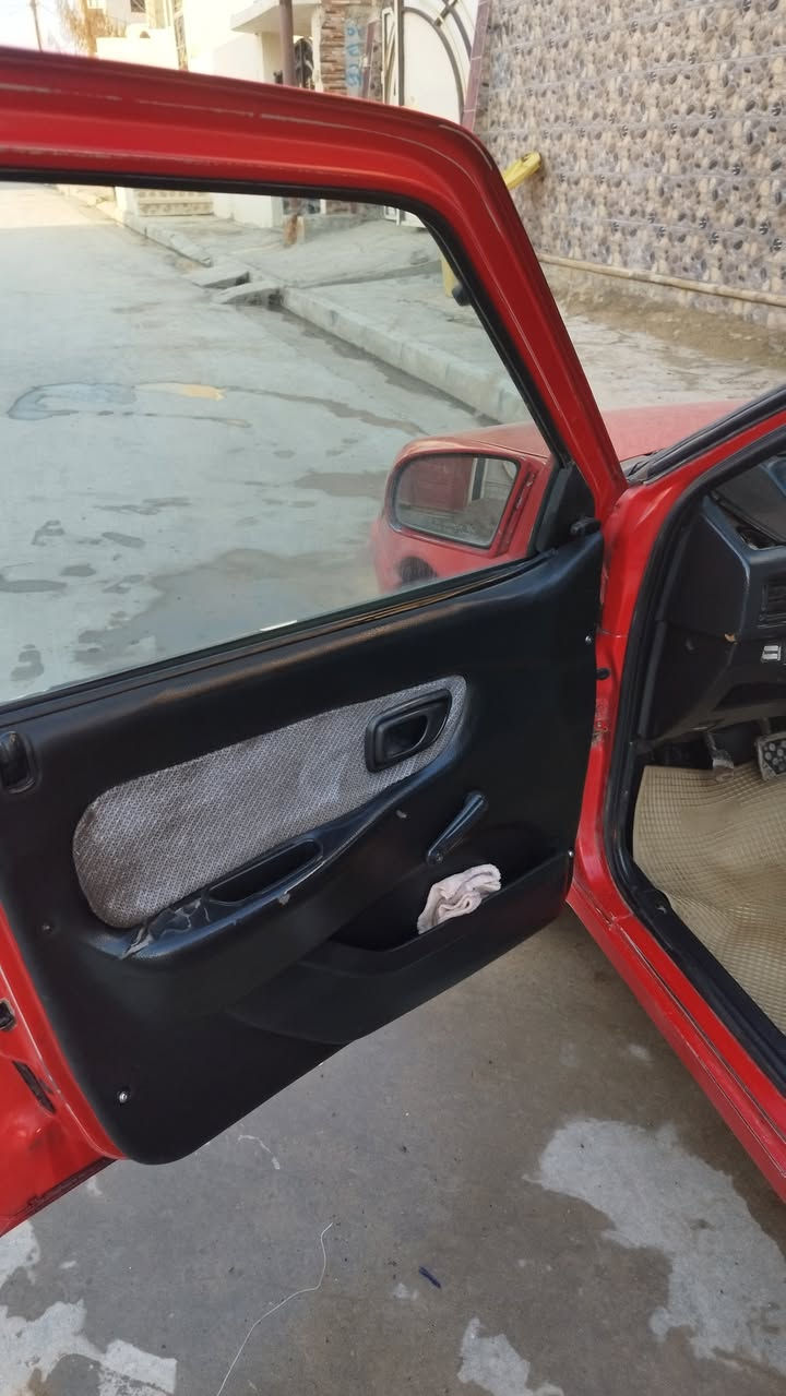 السلام عليكم، 

(قصط مابيع نقد فقط) 
هوندا بوني 
كير ومكينه بروتون شرط
طخم تايه 
وايرمنيه عام شغاله 
سنويه 31
كاربون بانزين بيها 
اني صاحبها الشرعي وشرط الوكاله والتحويل 
العنوان:  الجانب الأيسر السماح الثانيه قرب محطة تعبئة المشاعل 
السعر: 28 بيها مجال للطيبين 
الشراي يتصل 
***********
***********
