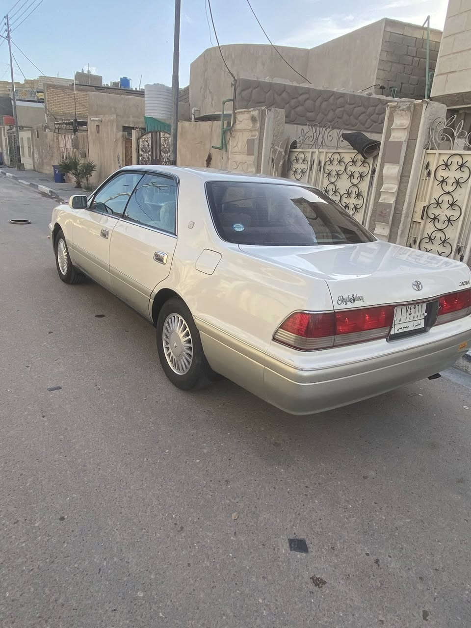 سلام عليكم راس ثور فلات. رقم بصره تحويل ثاني يوم سياره كفاله من الكص والنقل والضربه والعيب الشرعي. سياره جديده حيل مكينه كير بلكارتون حداده 100.100. سياره مابيها نقص برغي.  سعر 117مجالها كلش قليل اخوان لموشراي لايعلق ويكسر بحلاال العالم.  هاتف.  ***********البصره الزبير.
