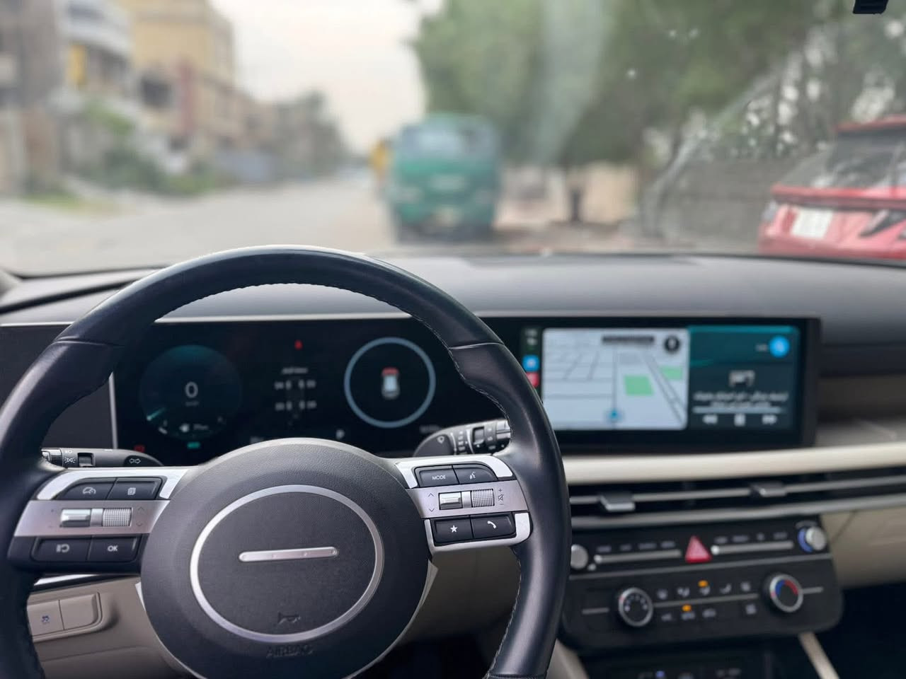 السلام عليكم 
توكسان 2025 ماشية 2300km يعني زيرو
بعدها بالفابلون تو كلور 
تشغيل عن بعد 
حساسات امامي خلفي 
تبريد كشنات 
جنطة كهرباء 
مري شفط
تبريد قطعتين
رقم بغداد 
للبيع 24600$ 

***********
