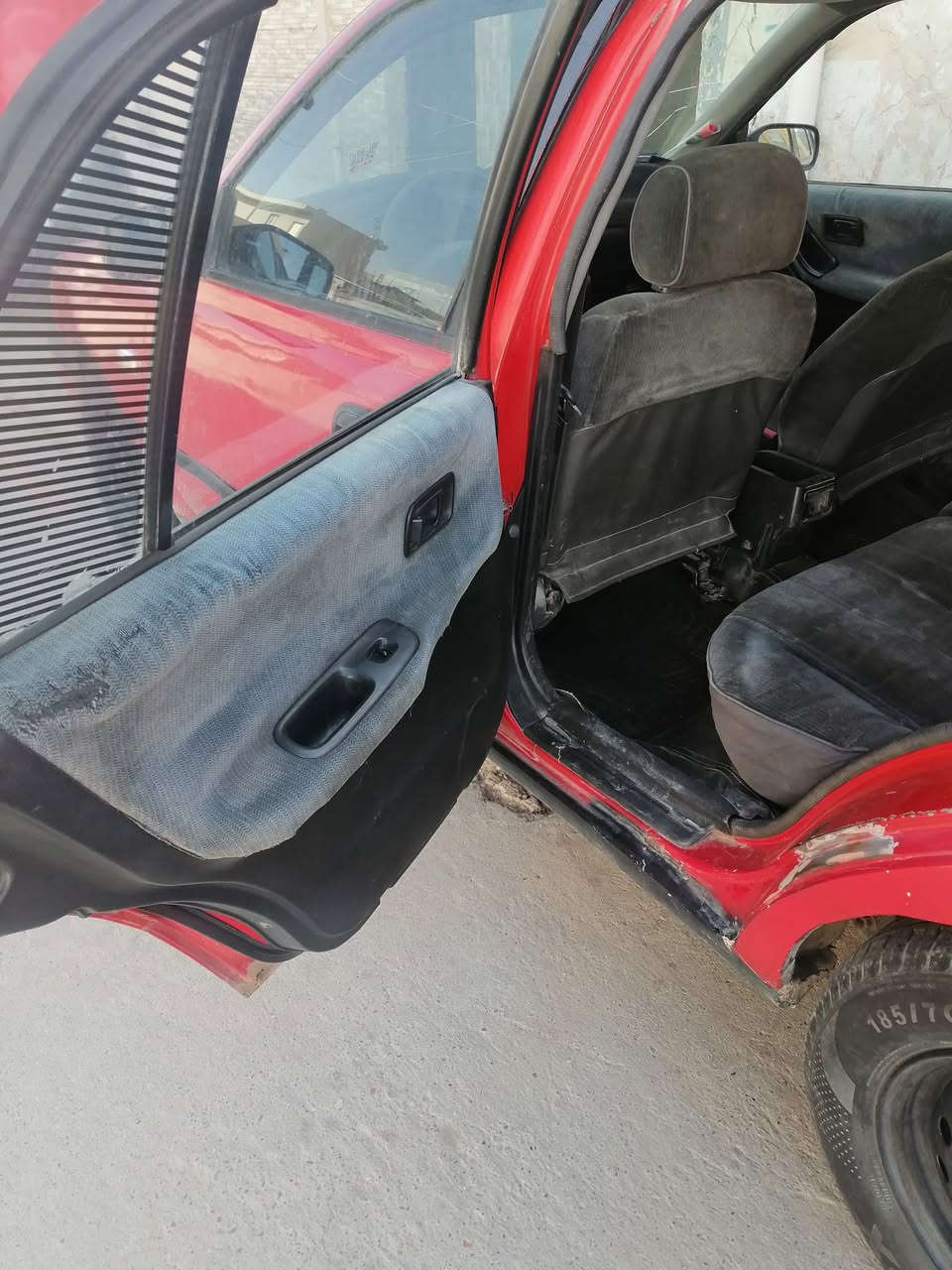 نيسان بريمر موديل ٩١ رقم كركوك ***********
