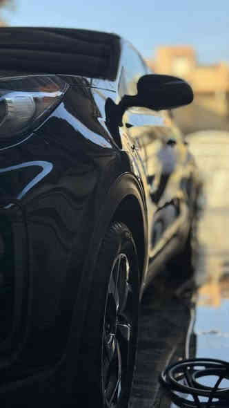 كيا سبورتج موديل ٢٢ 
ماشيه 36 ميل 
نص فول 
حادث بل منشور صبغ قطعه ونص يعني الجاملغ ونص الباب بدون تبديل بدون ايرباك  
موصفات 
تحديد المسار 
رادار توقف ذاتي 
كامره دواره 
شاشه كبيره اصليه 
محرك ٢٤٠٠ 
فور ويل 
تبريد قطعتين 
تشغيل عن بعد نضام  
لد نهاري قياده 
فول تحكم ستيرن 
بسمي السياره 
العنوان بغداد الجديده 
السعر 175$ وبيها مجال

الهاتف *********** اتصال او واتساب
