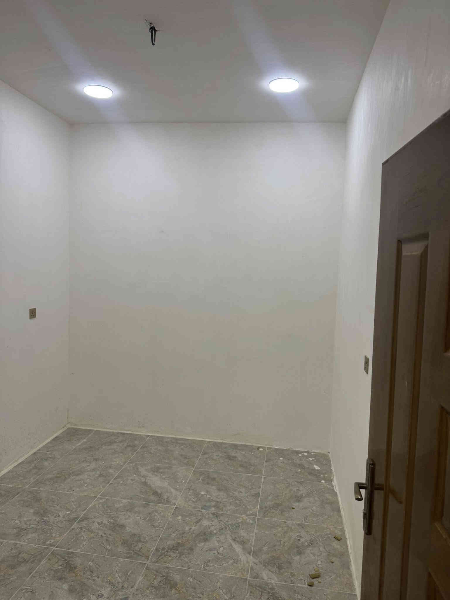 مشتمل للبيع الشعب مقابل سوك 4000 
شارع مدرسه صلاح الدين

مساحه ٤٥ متر ستقبال وحولي وخدمات 

الطابق الثاني (٢) نوم وخدمات 

معروض بمكتب الكناني *********** 

السعر ١٣٠ مليون وبي مجال
