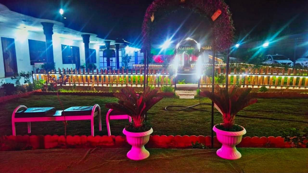 🌿 مزرعة البنفسج – المدائن
📍 3 دقائق عن فلكة سلمان باك
🌊 إطلالة مباشرة على النهر
✅ موثقة بتطبيق إجرلي
🗓️ الحجز متاح طوال الأسبوع
📞 واتساب فقط: ***********
