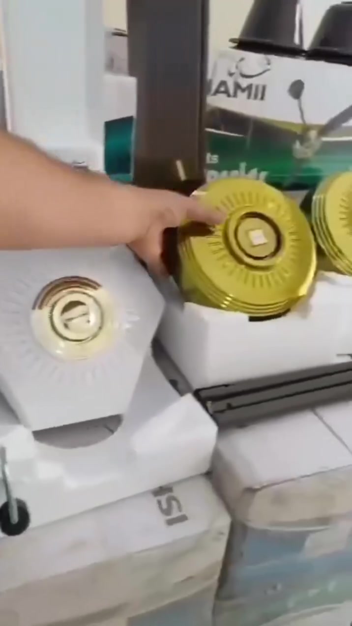 مروحه سقفيه ماركة شامي الاصليه😍
كارتون 3 قطع بسعر 75 الف ✅
والتوصيل 5 الاف 😉👍


**إذا كنت صاحب هذا الإعلان وتريد حذفه لأي سبب، رجاءا أرسل رسالة إلى الدعم الفني**