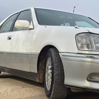 موديل ٢٠٠٠ • ٤ أبواب • بدون جلد وسلايد