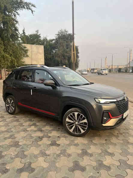 للبيع شانجان cs35 plus
ضمان شركة البخيت موديل 2023 
السياره ماشية (12 الف) كيلو متر فقط 
قابلة للزيادة بحاله الزيرو

المواصفات 
🛑 وضعية قيادة رياضية
🛑 مقابض الابواب / كروم
🛑 مثبت سرعة ( كروز كونترول)
مكابح ABS
🛑 نظام الكتروني لتوزيع القوى بالتساوي على العجلات الاربعة عند التوقف EBD
🛑 نظام للمساعدة اثناء النزول على منحدر HDS
🛑 قفل السيارة يفتح اوتوماتيكيا عند الاصطدام 
🛑 حساسات خلفية عدد 3 
🛑 نظام لتتبع ضعط الهواء في الاطارات
🛑 تشغيل عن بعد
🛑 قفل مركزي + مفتاح ذكي + تحكم بالمقود
🛑 فتحات خلفية للتبريد
🛑 شاشة العدادات LCD 7 inch
🛑 مرايا جانبيه قلابه وتعدل كهربائيآ ومدفئة
🛑 بانوراما مع تحكم عن بعد
🛑 كاميرا خلفية 360 درجة
🛑 تحذير وتوقف تلقائي عند وجود سيارة 
🛑 سماعات ومكبرات صوت عدد ٦
🛑 اضواء اماميه واضواء خلفيه LED 
🛑 كشنات جلد طبيعي
وهناك مواصفات اخرى 

🛑 للاستفسار *********** بي واتساب 📞📞📞📞📞
🛑 مكان السيارة / الأنبار فلوجه
رقم بغداد الدولي سعر 145 وبيه مجال
