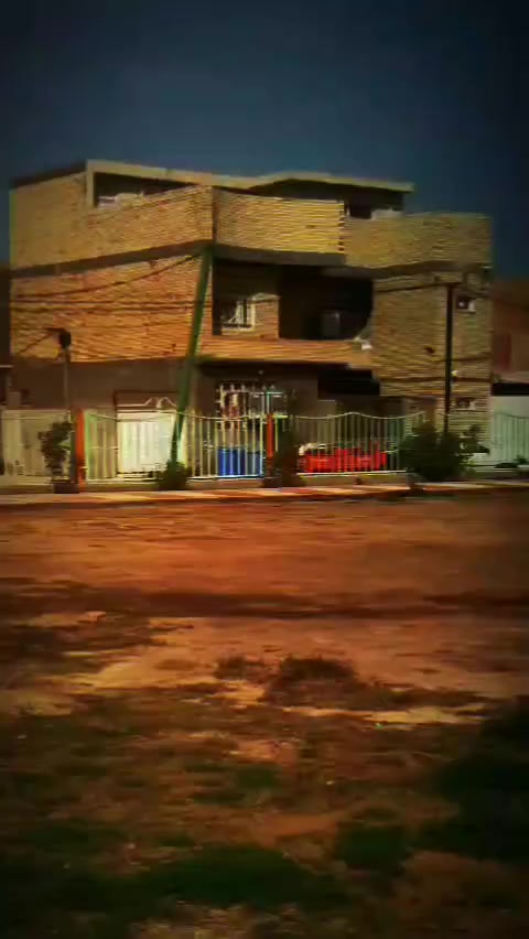 السلام عليكم دراجه بطه ما مفتوحه كهربائياته شغاله للبيع سعرها 300 وبيه مجال كربلاء الحر رياحي رقم‏‪***********‬‏ بي واتساب
