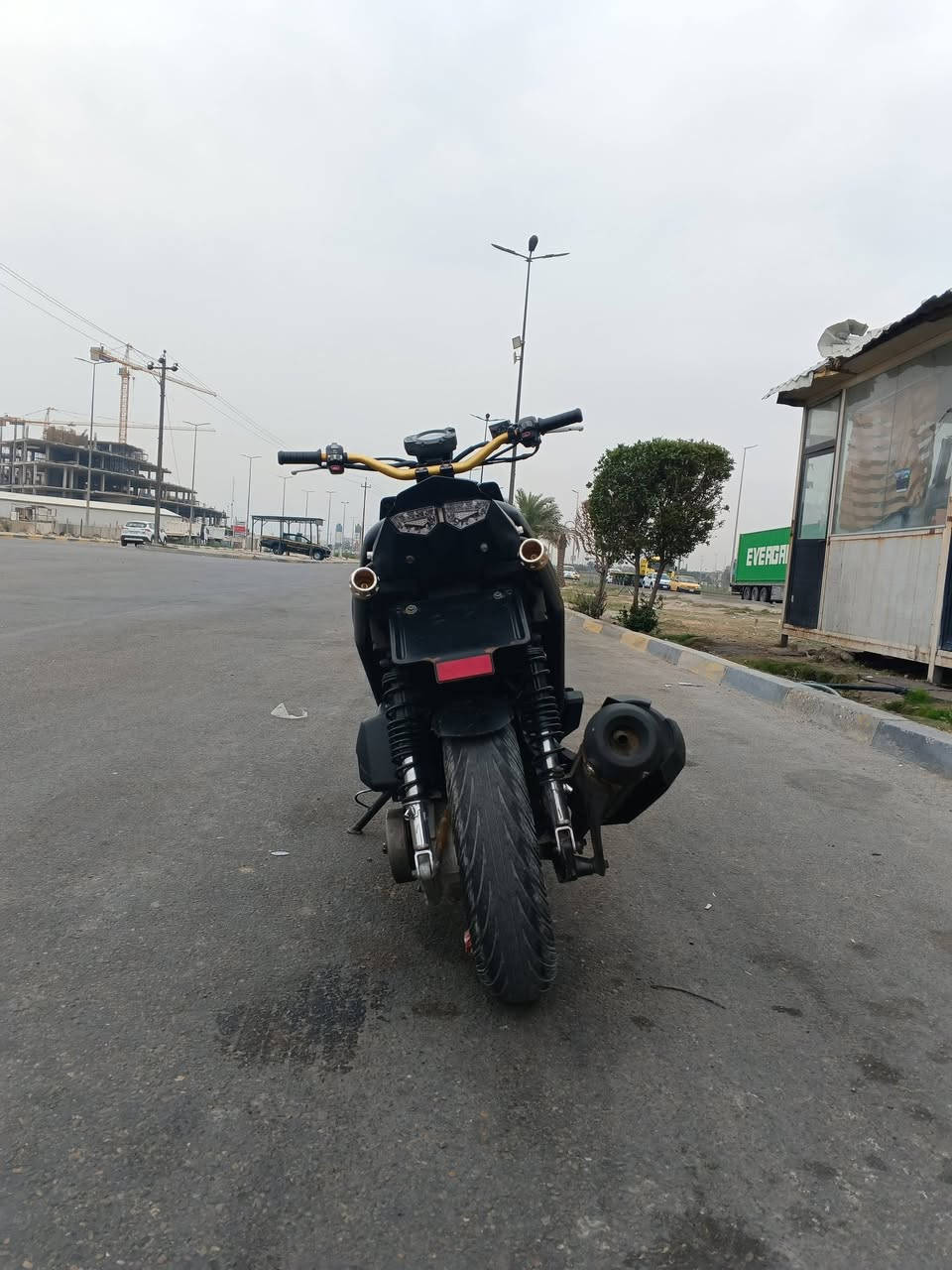 سلام عليكم دراجه سنكس جبلي للبيع استخدام شهر ونص اوراق موجوده وكفاله 
تزويد 
بكلايت r6
سدادات شاصي 
جاملغ امامي كاربون 
ستيرن رياضي 
سعر مليون ٢٥٠ وبيه مجال 
رقم ***********
