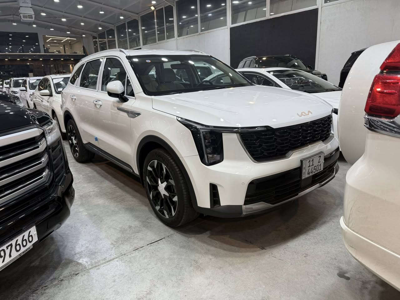 السلام عليكم ورحمة الله وبركاته
للبيع كيا سورنتو 2025
ضمان المجموعه الدولية
مكينة 4 سلندر
كرسي كهرباء جنطة كهرباء
ويل 20 
كفالة عامة تحويل مضمون

للاستفسار  ***********
