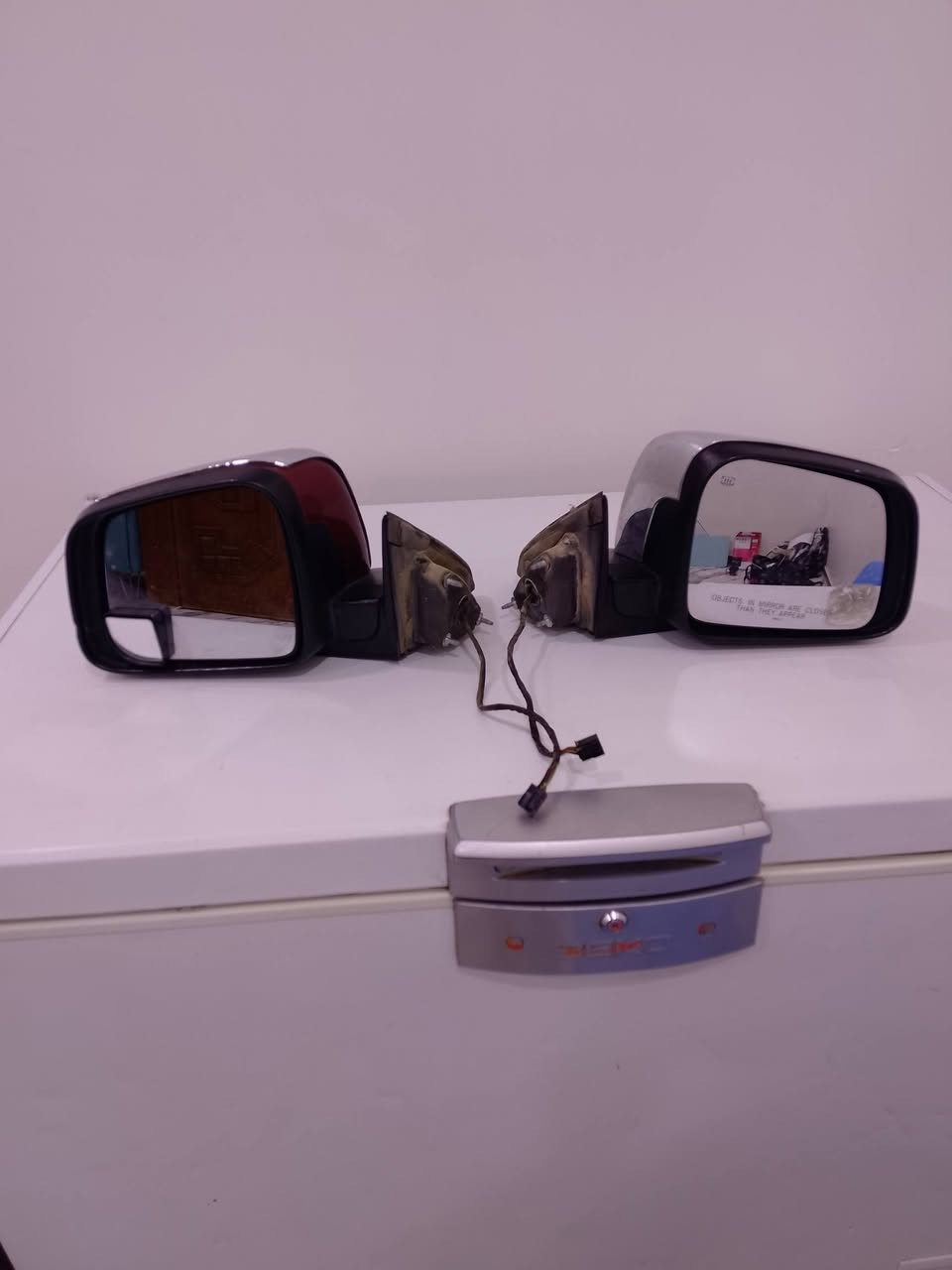 السلام عليكم مرايات جيب شيروكي اصليات تفصيخ لون ماروني و عليهن كفر نيكل للبيع السعر 140الف واكو توصيل


**إذا كنت صاحب هذا الإعلان وتريد حذفه لأي سبب، رجاءا أرسل رسالة إلى الدعم الفني**