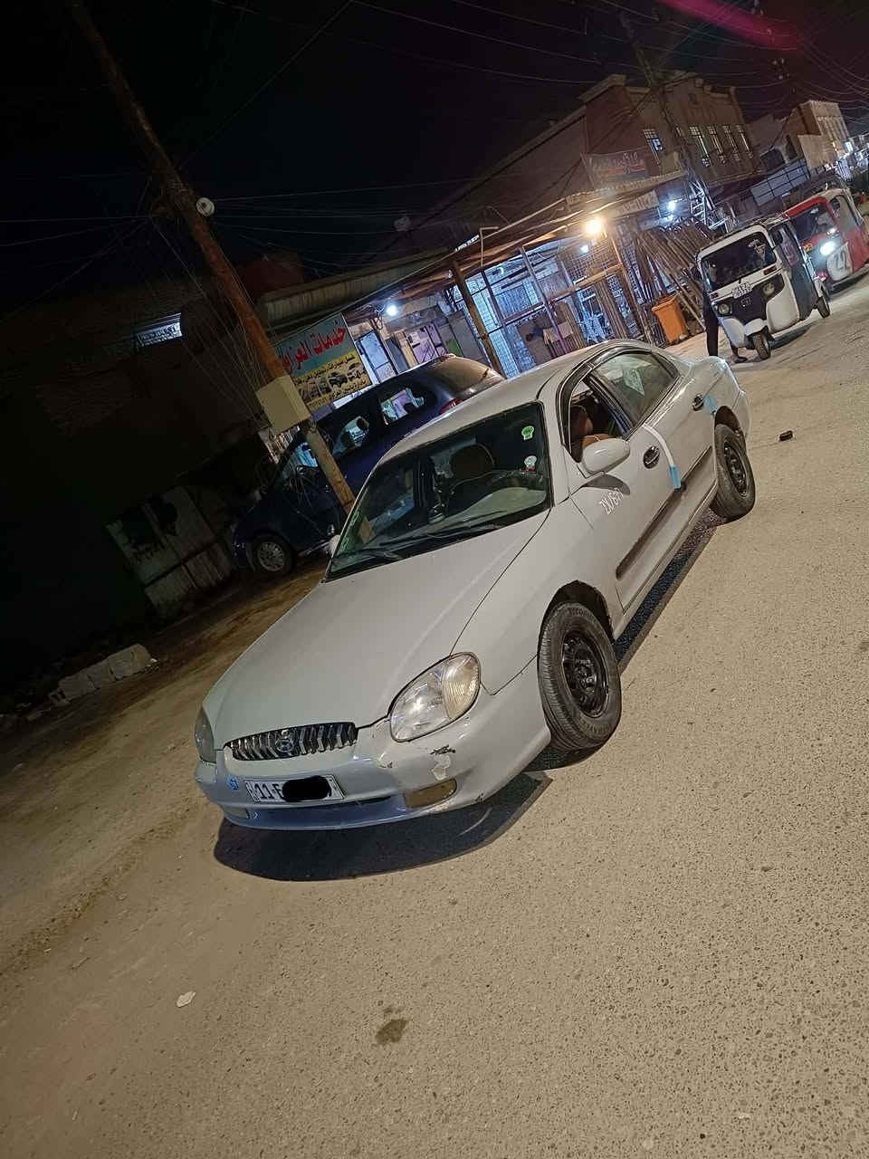 السلام عليكم ورحمة الله وبركاته
سوناتا وفود ٢٠٠١ رقم بغداد 11 تحويل مباشر شرط 

محرك ٤ سلندر 

كير عادي 

تخم تاير جديد 

لون مميز اسمنتي  داخل نظيف جدا 

بيها شاشه اندرويد اصليه 

صدر جديد أمامي وخلفي 

سنتر لوك  شغال السياره ناعمه ونشطه خير من الله 

بيع أو مراوس حسب القناعه شعندك نزل 

مكانها بغداد ابو غريب 

للتواصل رقمي ***********
