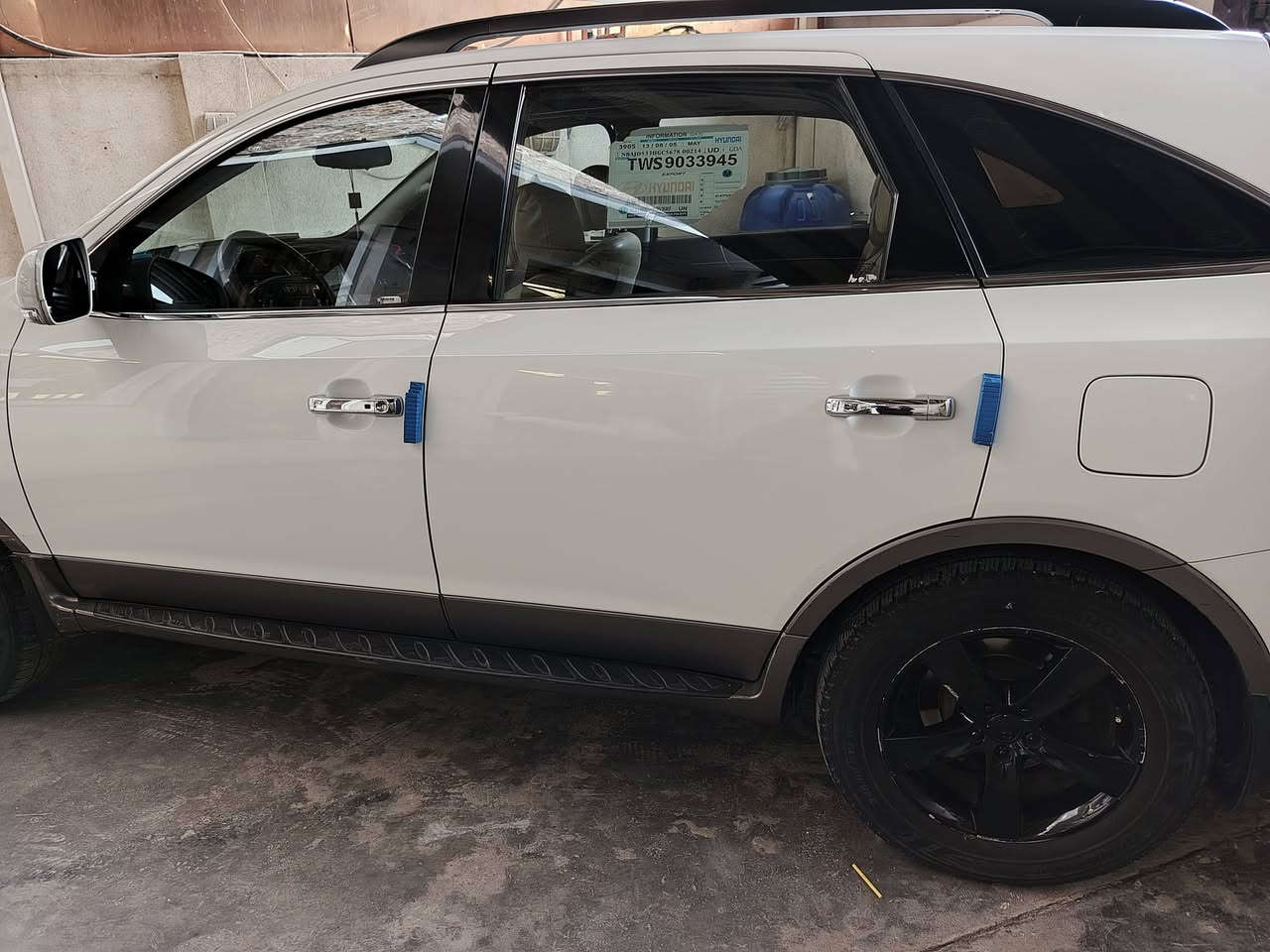 السلام عليكم للبيع هونداي فيركروز خليجي رقم بغداد كامل مواصفات موديل 2011 محرك 2800سته سلندر سياره جديده السعر 140 وبيهه مجال الاتصال على الرقم ***********
