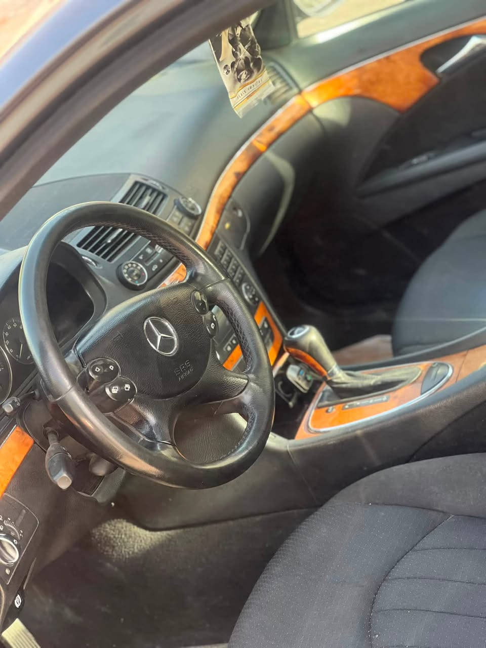E350
2008

3قطع صبغ 

***********
البصره 

السعر 116

مراوس 👍
