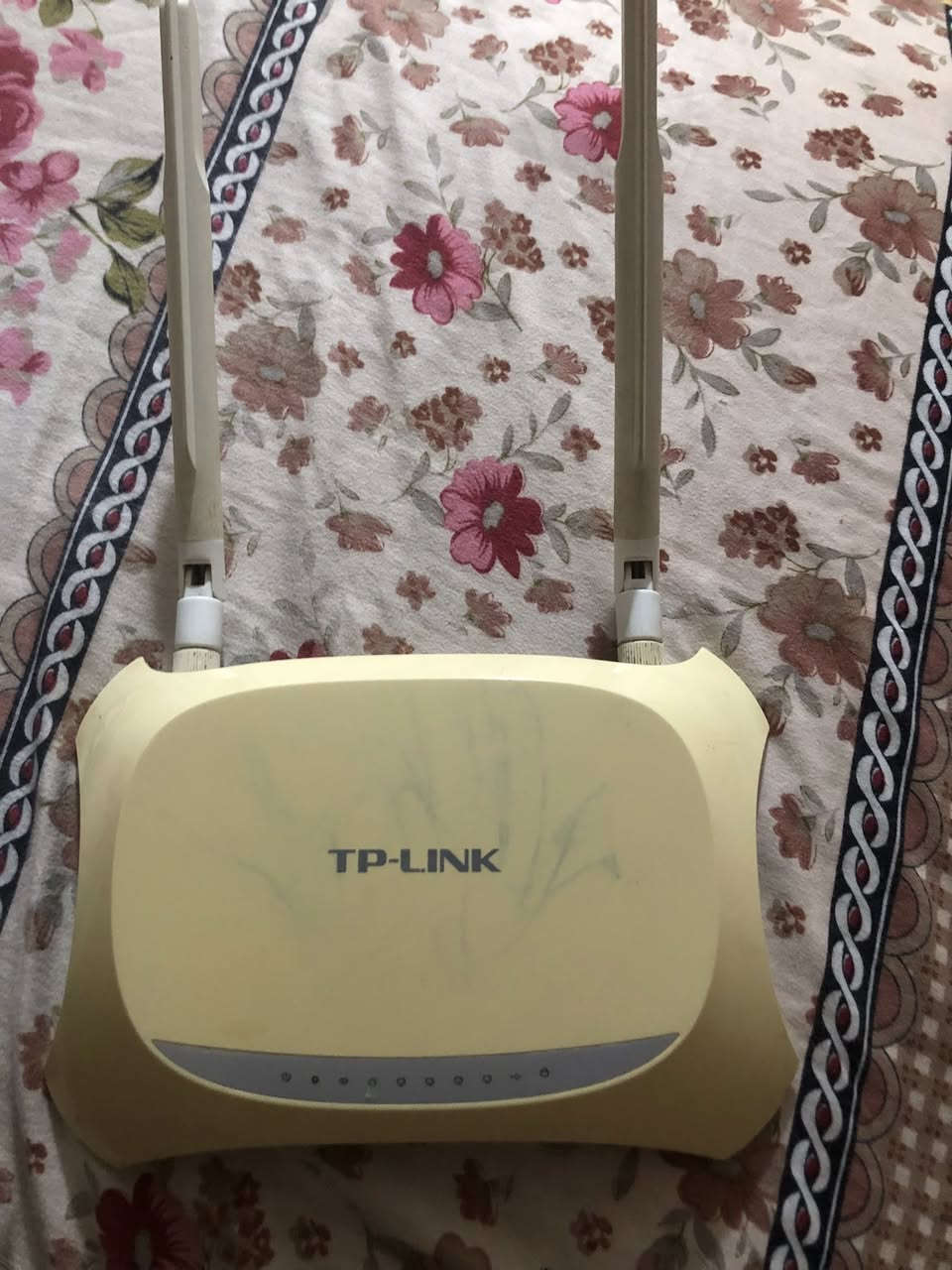 راوتر للبيع
25 مع التوصيل شغال


**إذا كنت صاحب هذا الإعلان وتريد حذفه لأي سبب، رجاءا أرسل رسالة إلى الدعم الفني**