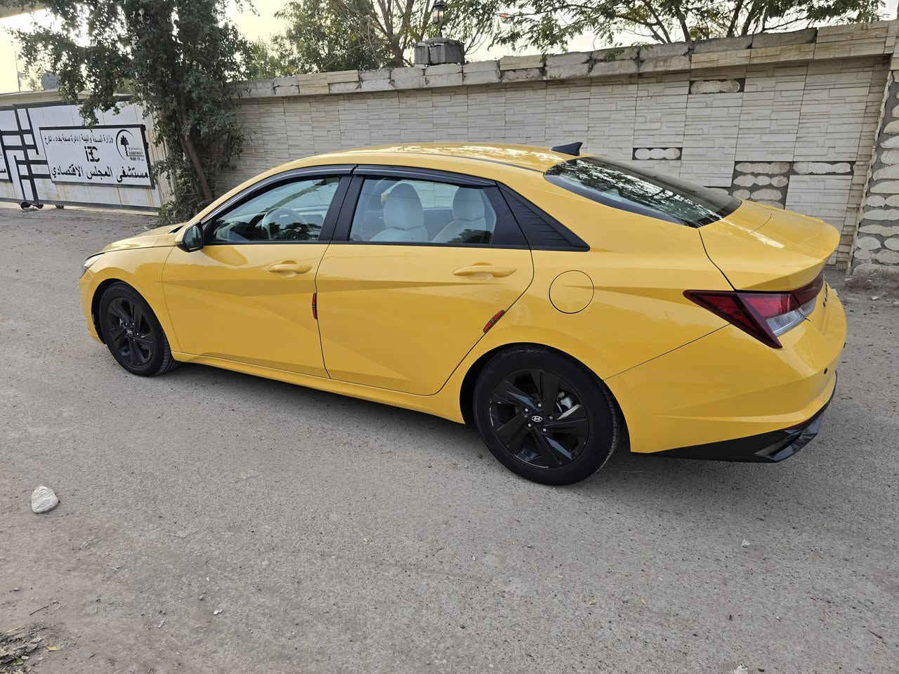 ياالله سلام عليكم النترا ٢٠٢١ وارد امريكي صور الحادث داخل المنشور مكينه ٢٠٠٠ دوش ليبل واحد بدون تبديل بدون دواخل سياره جديده وجاهزه من كلشي كير مكينه صدر تراي يخبل رقم بغداد بسمي مصفره من كلشي مكاني بغداد الكرخ السعر ١٣٣ وذا اكو مراوس بخصوصي عادي ر ***********
