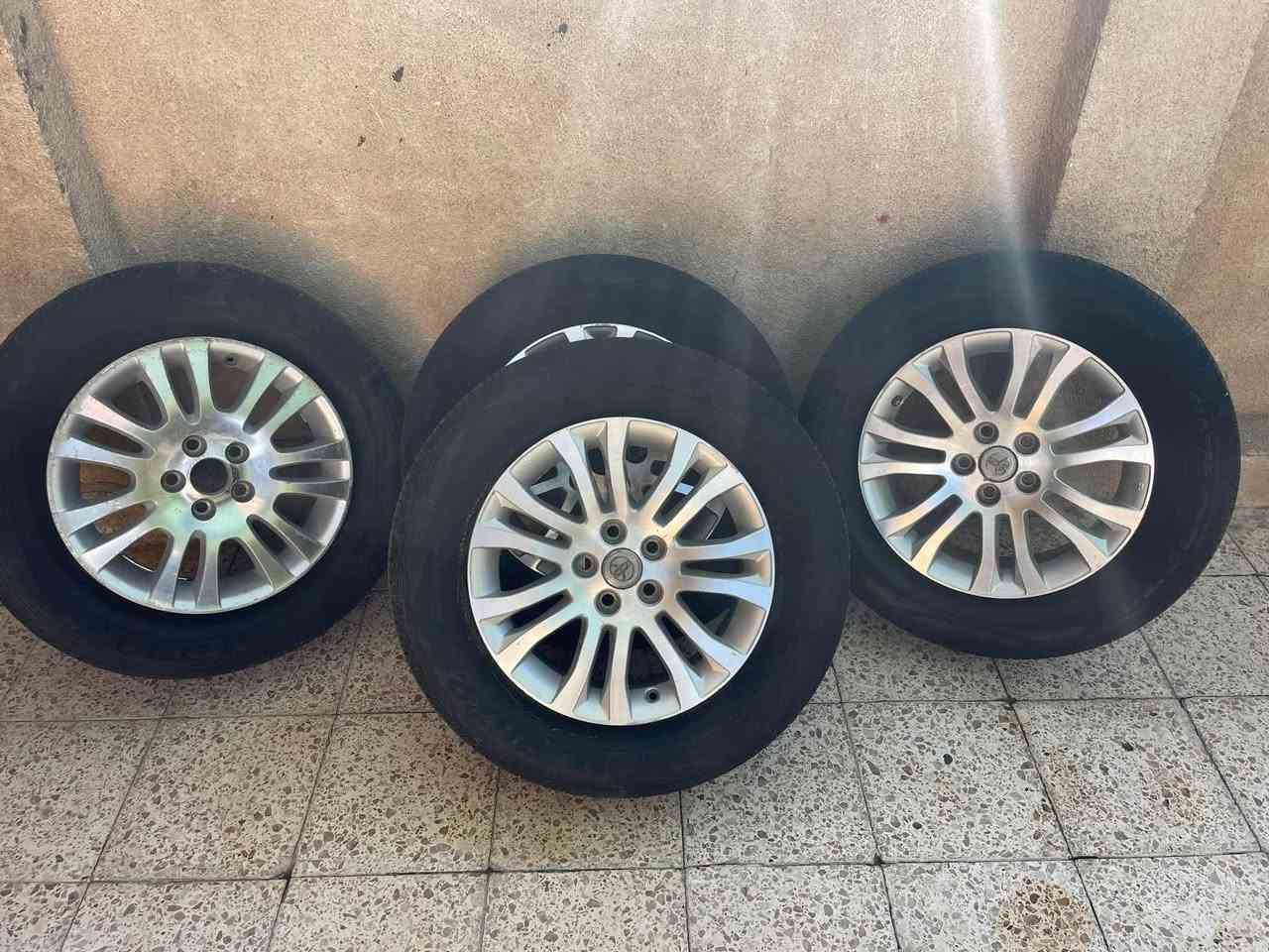 السلام عليكم للبيع فقط تخم او مفرد ويل كب + بنيد اصلي موديل 11-17 لون فيلي مصبوغ وجارد وياه العلامة والبطانه سعره 175 الف 
——————-
ويل كب مال سيينا 11-17 XLE قياس 17
يرهم على كل السينات فقط واحد من الوياله مال سينا 2010 بي اختلاف بسيط سعر التخم كامل 425 الف بي مجال وسعر التك مال 11-17 125 الف
وسعر التك مال 2010 100 الف
 مكانه بغداد الغزاليه 
للسفسار ***********
