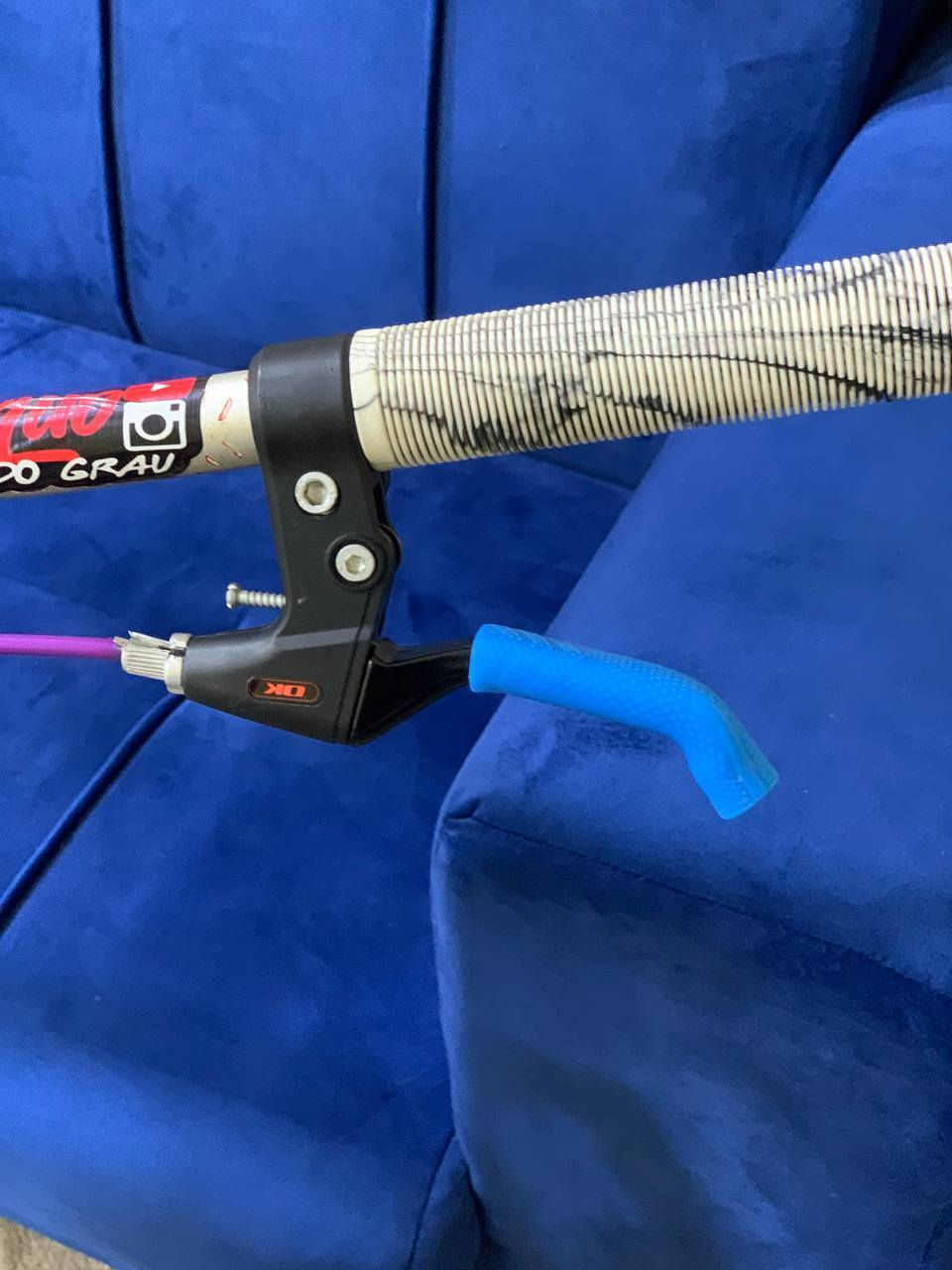 سلام عليكم بايسكل بايك اصلي بايسكل متعوب عليه يخبل ونضيف كلش رايده ب ١٥٠ شراي يراسل عل هل رقم *********** عنواني بغداد شارع حيفا
