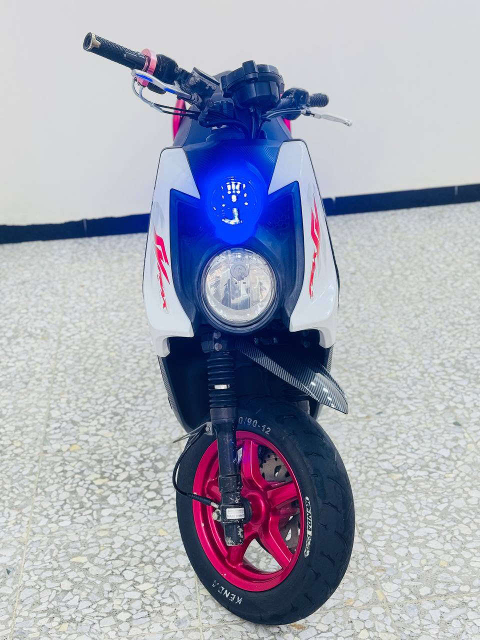 سلام عليكم سكنس جبلي 2014كلجات رياضيه سكان رياضي كاربون الدراجه احله من الصوره دراجه ما صاره هواي من نزلت من الرمبه جديد كلش مكاني بابل حله.السعر خاص أو ***********
