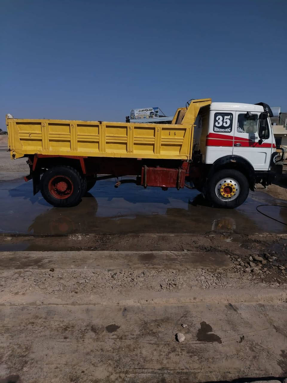 السلام عليكم للبيع البي موديل 1977 قلاب تك طويله ابلادي كير 160 شرط
محرك شرط كهربائيات شغاله كلها تخم تاير شاصي مكفول رقمه نينوى انكليزي تحويل مباشر اكسل مكفول السياره خير من الله تشتغل وتطلع للشغل السعر 140 وبيها مجال مكانها سامراء الاستفسار والاتصال *********** ملاحضه اني مكلف بالنشر
