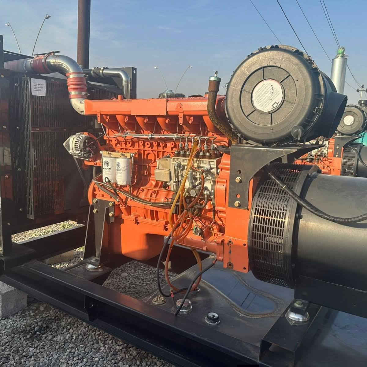 ⚡ مولد كهربائي اشتاير P13 – قدرة 450 KVA ⚡
🔹 القدرة: 450 KVA
🔹 الاستخدام: مخصص للمعامل وتوزيع المنازل
🔹 الموديل: Steyr P13
🔹 الحالة: غير مستعمل – صفر
🔹 المنشأ: الصين (طبخة أصلية)
🔹 رأس التوليد: نحاس 100%
🔹 نظام التبريد: راديتر ماء خمس سراوات
🔹 لوحة التحكم: بورد ذكي – أحدث إصدار
✅ أداء قوي وثبات عالي تحت الأحمال
✅ مناسب للتشغيل المستمر 24/7
✅ كفاءة عالية وعمر تشغيلي طويل
✅ الحل الأمثل للمشاريع والمعامل الكبيرة
📦 جاهز للتسليم الفوري
💰 السعر منافس.   110$
📍 العنوان: بغداد جديده الشط مقابيل مطعم سامان 
📞 للاستفسار:***********
