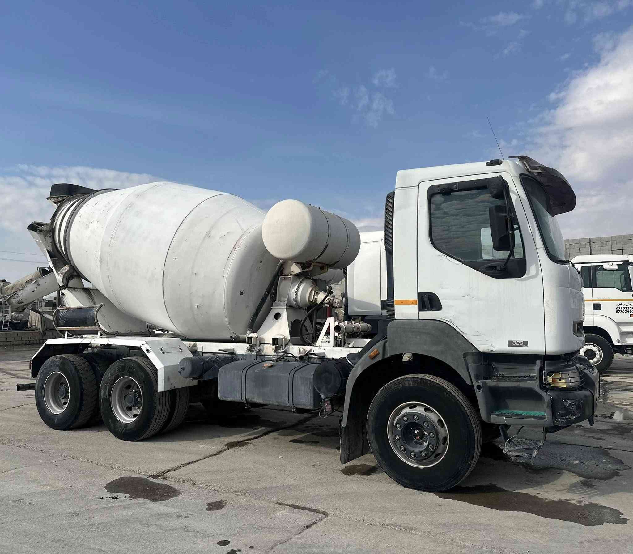 رينؤ عدد٢ مؤديل ٢٠٠٤ بيلادى خباته ***********
