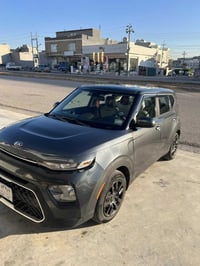 للبيع كيا صول  مديل 2020 رقم بغداد  محرك 2000 دوش شاشه كامره حساسات تح...