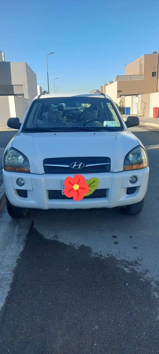 توسان خليجي موديل ٩
رقم كربلاء مشروع وطني بأسمنة تحويل مباشر 
مكينة وكير حدادية كهربائيات طخم تاير تبريد كلهة جيدة جدآ 
بيهة صبغ جاملغ أمامي الأيمن جمالية 

للإستفسار الاتصال على الرقم الموجود 

***********

مكان السياره عمارة مركز المدينة 

ومن ألله التوفيق للجميع 

السعر ١٢٢ وبيهة مجال للشراي
