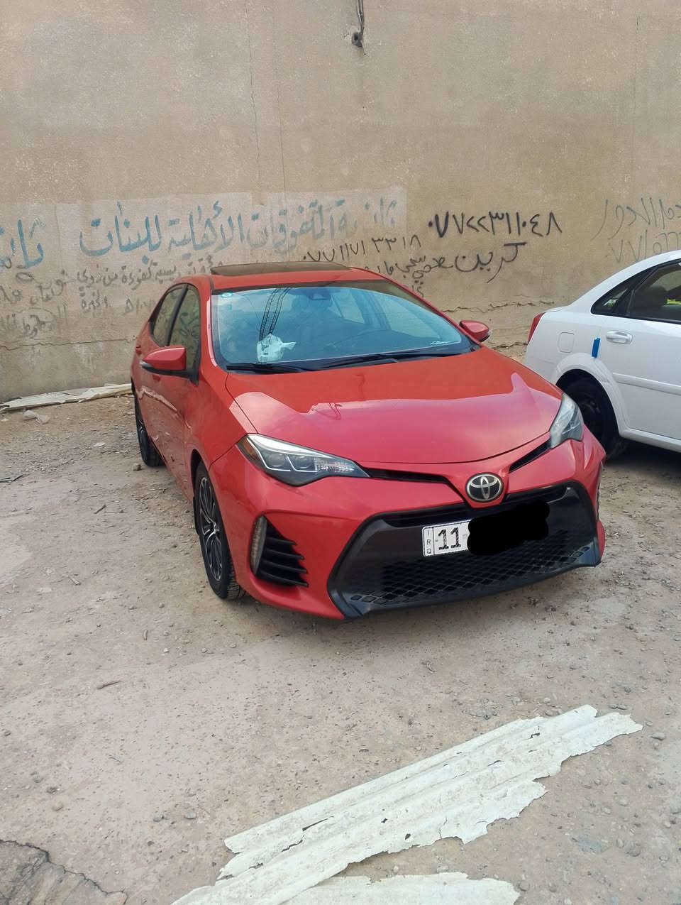 السلام عليكم كورلا موديل 2018 وارد امريكي طخته بابين وبالعراق بس من يم رقم شوية صبغ  بدون دواخل موصفات السيارة فول رقم بغداد جديد هزه جديده و سنويه مجدده بسمي تخم تاير جديد صدر امامي خلفي جديد تبريد ثلج تدفئة السياره كله على وضع الشركه ماشيه 225 السعر 142 وبيه مجال العنوان بغداد العامريه ***********///////***********حجم المكينه 1800
