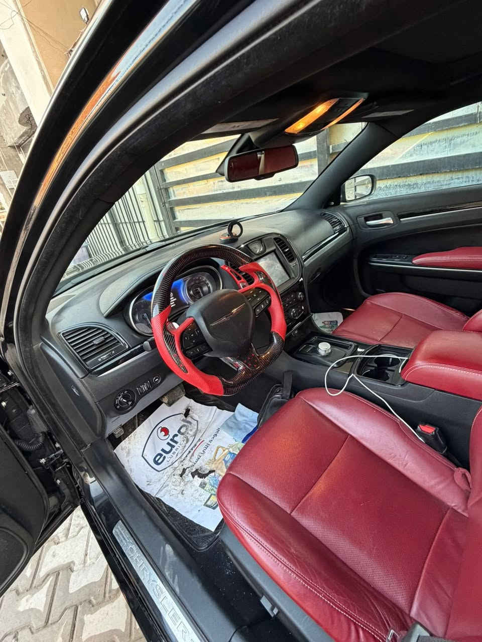 السلام عليكم
للبيع كلايسلر اوباما 2021s v8
السياره فوول موصفات بنراما  رادادر برده خلفيه كشنات خزن داخل احمر دركه كاربون لايت زنون دمام صندوق سياره فوول الفوول تو ويل حادث سياره ناشره جاملغ وبنيد وبيها بلعراق باب صبغ مكان سياره بغداد حي تونس السعر ٢٢٥وبيها مجال 
للتواصل ***********
