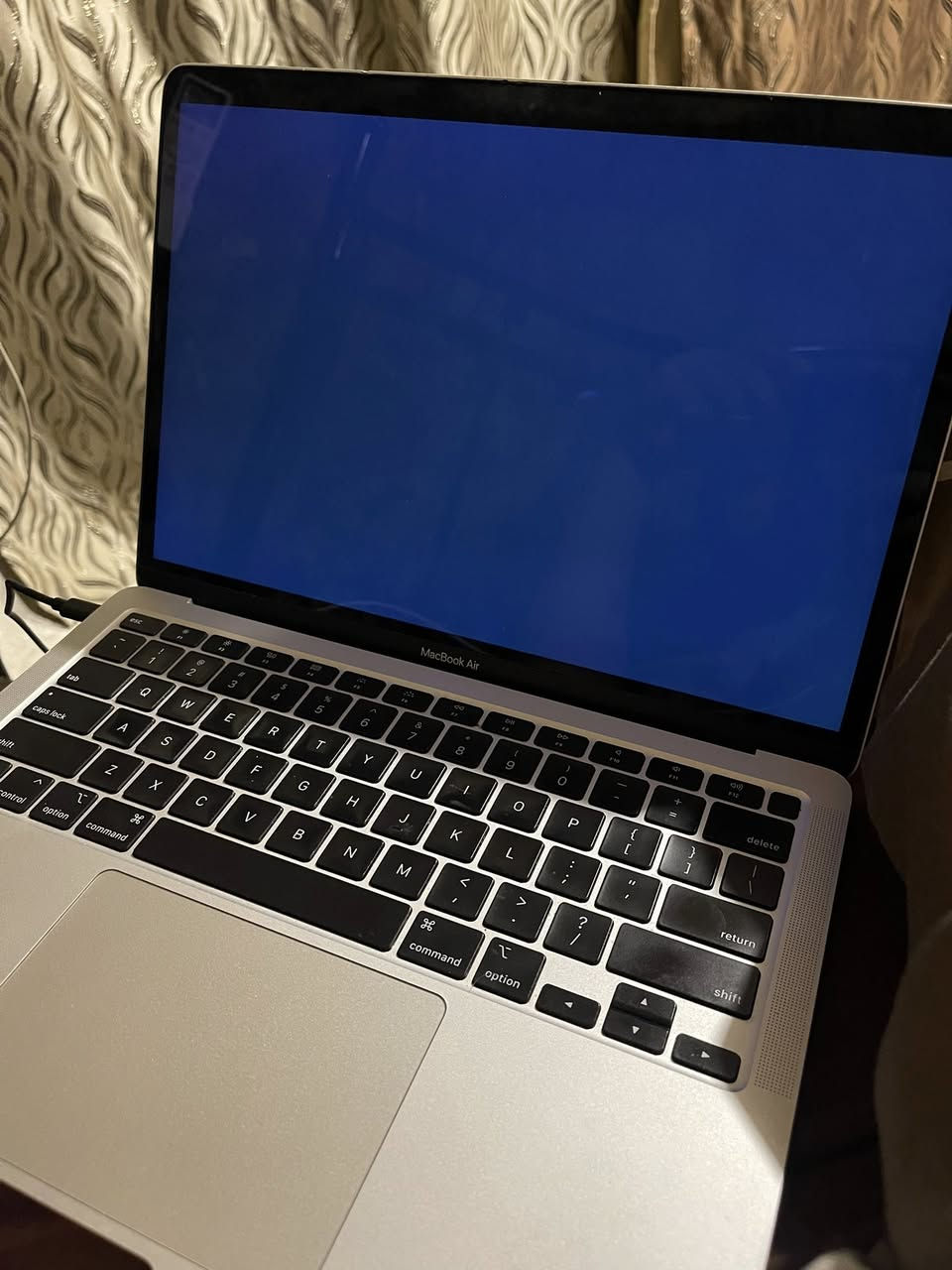 MacBook Air 2020 للبيع
• Intel Core i5 Quad-Core 1.1GHz
• RAM 16GB
• شاشة Retina 13.3
• Intel Iris Plus Graphics
• الجهاز نظافته ٨٠بلميه السعر قيم واخذ


**إذا كنت صاحب هذا الإعلان وتريد حذفه لأي سبب، رجاءا أرسل رسالة إلى الدعم الفني**