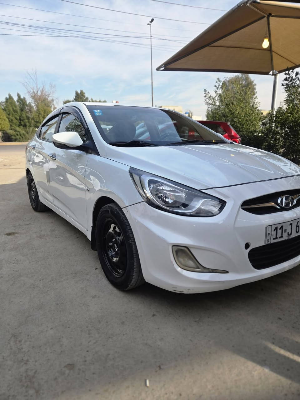 السلام عليكم اكسنت للبيع ٢٠١١ مضلع خليجي السيارة كفالة عامه بدون ضربة وصبغ ماشية ١٠٠ محرك ١٦٠٠ دوش المرغوب رقم بغداد انكليزي هزه جديده السيارة جديدة عليهة ادامة كاملة ربع متصرف عليهة كير ومكينة تخبل  صدر امامي خلفي جديد تايرات جددد ويالة جدد غرفتهة ليرة تخبل نظيفة بيه شاشه اصليه وكامره السيارة بالحقيقة احلة من الصور سنوية باسمي مداور ثاني يوم عارضهة ب ٩٥ وني خادم  مكاني حي الجهاد يم جامع محمد رسول اللهه
*********** _0776332097
