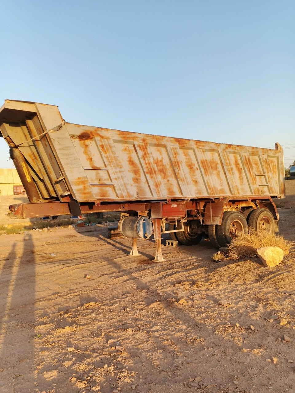 عربانه البيع حدادت ابو عمر
مجموعه 16 
تايرات نص عمر 
ذرعه 29ستندر 
سعر 110دفتر وعشره بيه مجال 
رقم الهاتف ***********
مكاني رمادي
