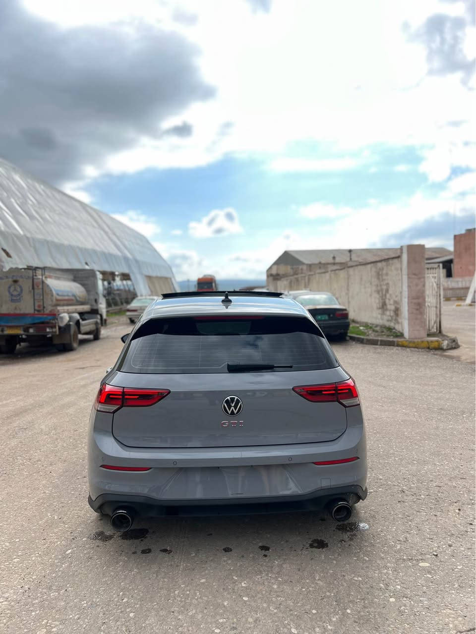 گۆلف mk8 gti 2024
فول موسفات پانوراما کوشن سارد و گەرم و کوشن خەزن و چار مۆد سپۆرت و ئیکۆ و نۆرمال و کۆستۆم و ویل کرۆم و شاشە الترۆنی و گێر ئۆتۆماتیک و سوکان هیتر و تعدید سورعە و لایت پیش و پاش لید و گزوز سیستم رەنگی سمتی بریک بسمە و ئوتو هۆلد سیارە شەرتی رەقەمە و عنوان ئاکرێ
سبخ: دوپارجە و پارجەکیش کلێر 
رقم شانسی : WW3A7CD6RW228256
رقم تلفون و واتسئاپ : *********** اكر, نينوى
