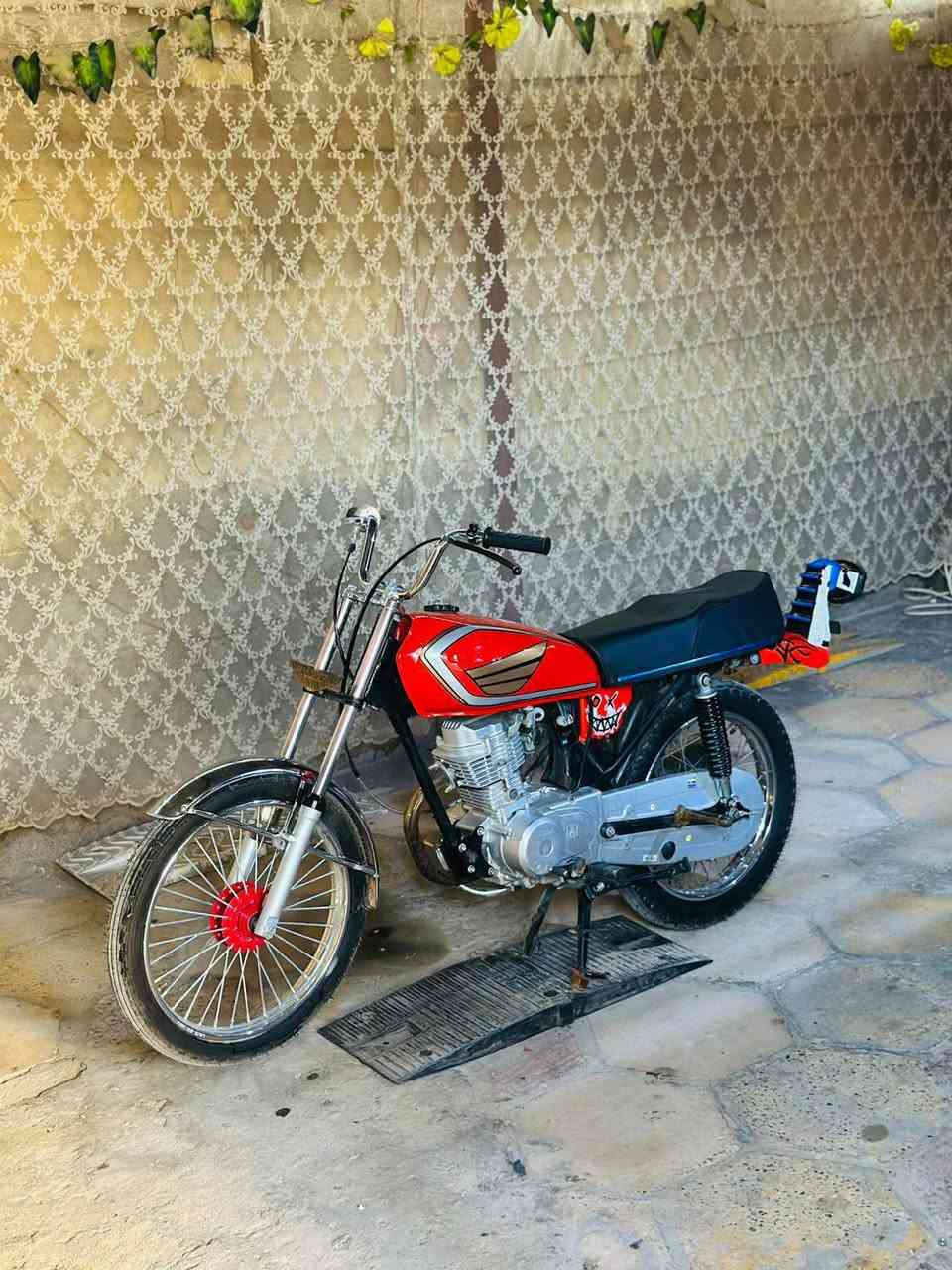 دراجه البيع السعر 500 وبيه مجال العنوان بصره
تواصل واتساب ***********
