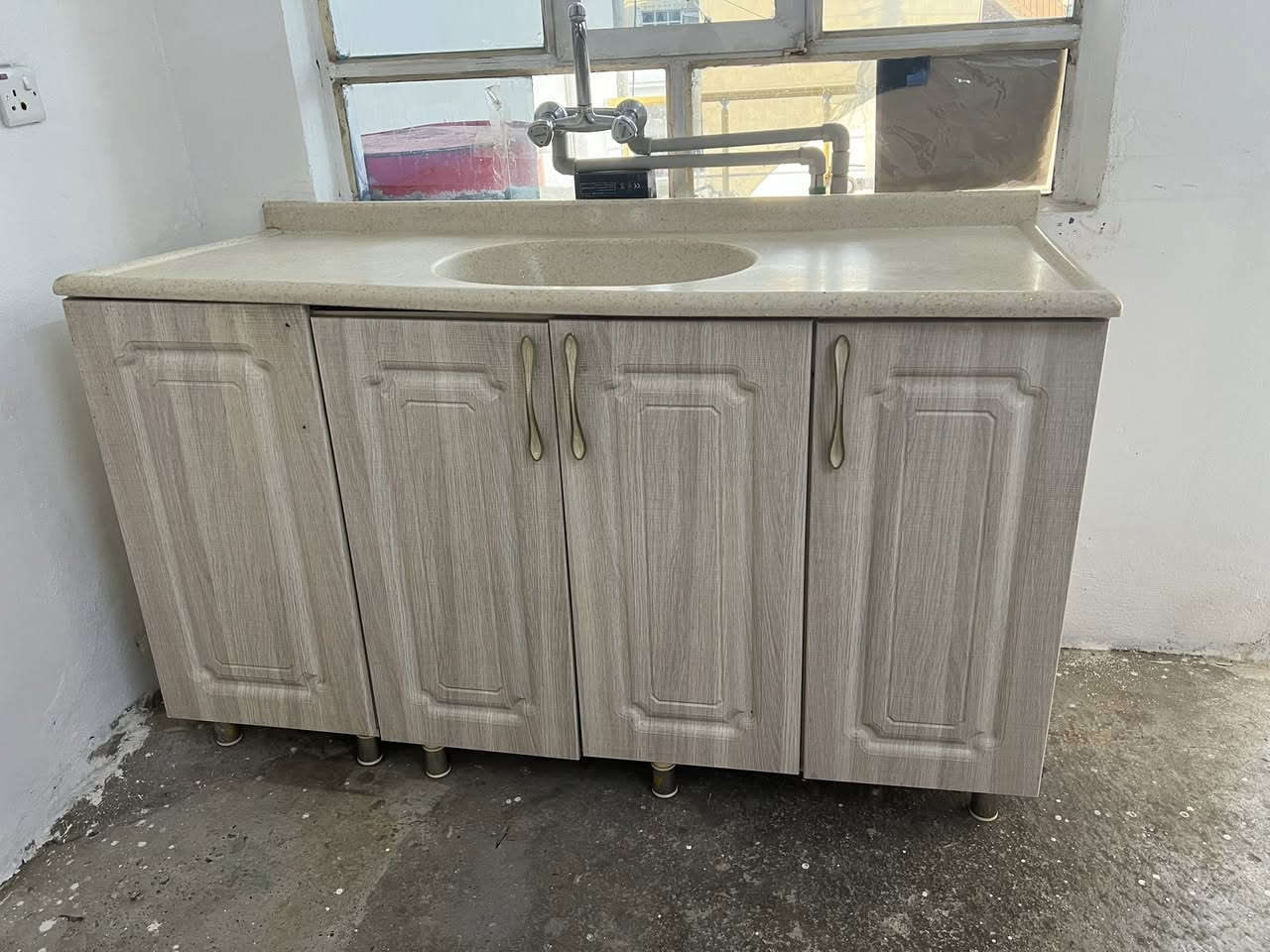 كونتر لل بيع نضافه فول سعر مناسب 
***********
***********واتساب
