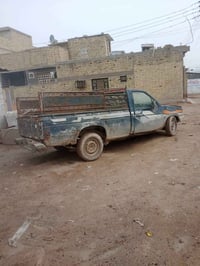 نيسان 91. رقم قادسيه مشروع وطني بسمي السياره شغاله بس تريد ترتيب 07729...