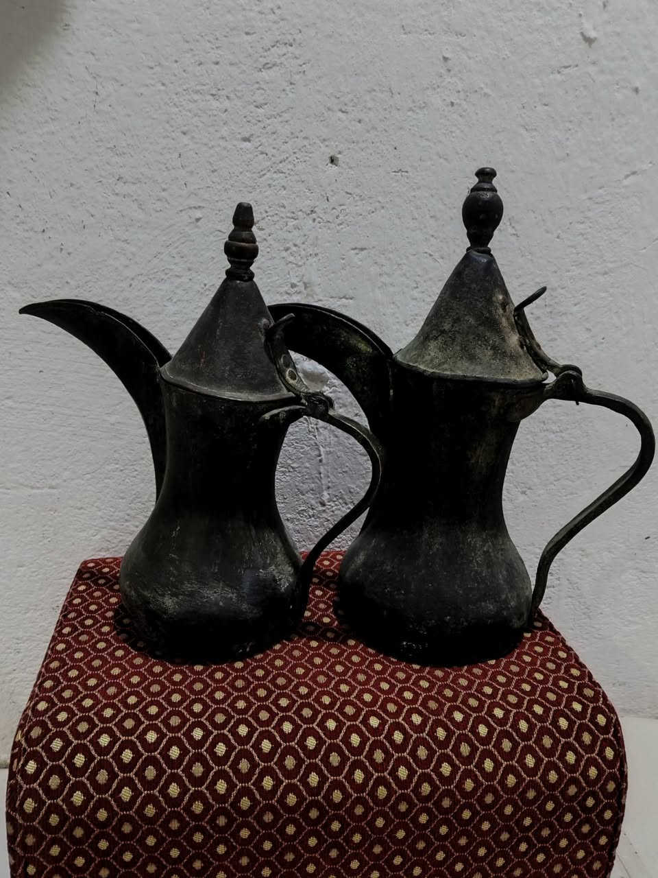 نوادر الدلال القديم نحاس احمر 
لطفا شوف المقطع  يلا تراسلني
*********** واتساب فقط
السعر خاص لطفا  وحيااكم الله

