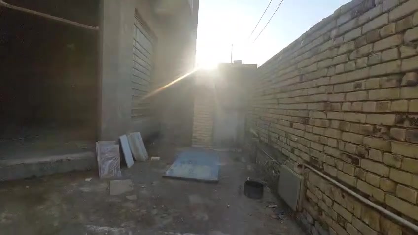 بيت للبيع بالكوت الجديده مساحه 200متر زراعي طابقين البيت السعر 65 وبي مجال
للاستفسار الاتصال ***********
