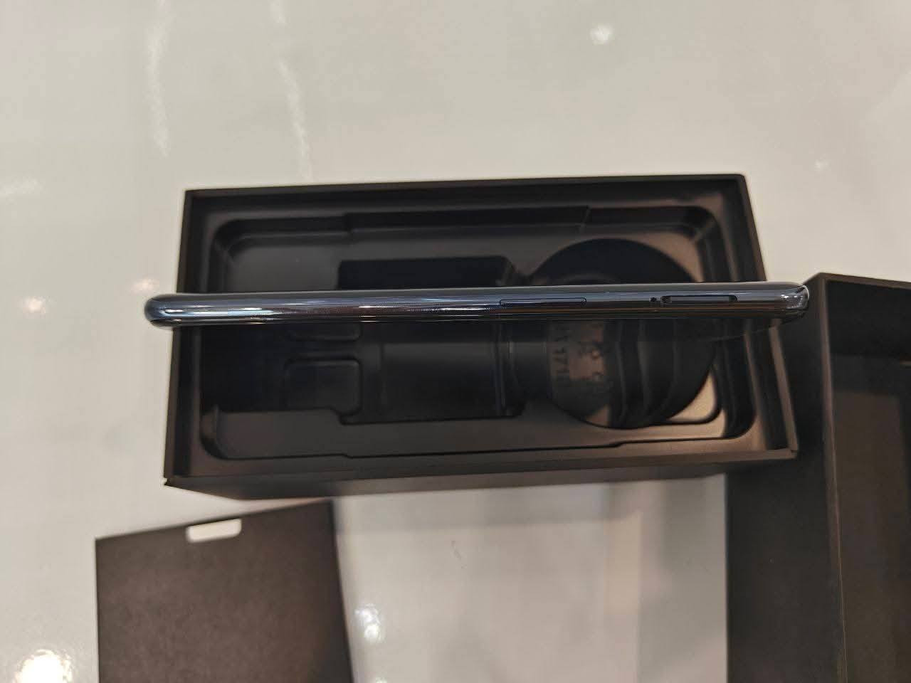 للبيع موبايل OnePlus Nord N10
الحالة: نظيف جداً – استخدام شخصي
الذاكرة: 128GB
الرام: 6GB
المعالج: Snapdragon 690
الشاشة: 6.49 إنج FHD+ بتردد 90Hz
الكاميرا الخلفية: رباعية 64MP
الكاميرا الأمامية: 16MP
البطارية: 4300mAh
الشحن: سريع Warp Charge 30W
النظام: Android

متوفر كافة الملحقات
متوفر توصيل لجميع المحافظات
السعر: 125 الف


**إذا كنت صاحب هذا الإعلان وتريد حذفه لأي سبب، رجاءا أرسل رسالة إلى الدعم الفني**