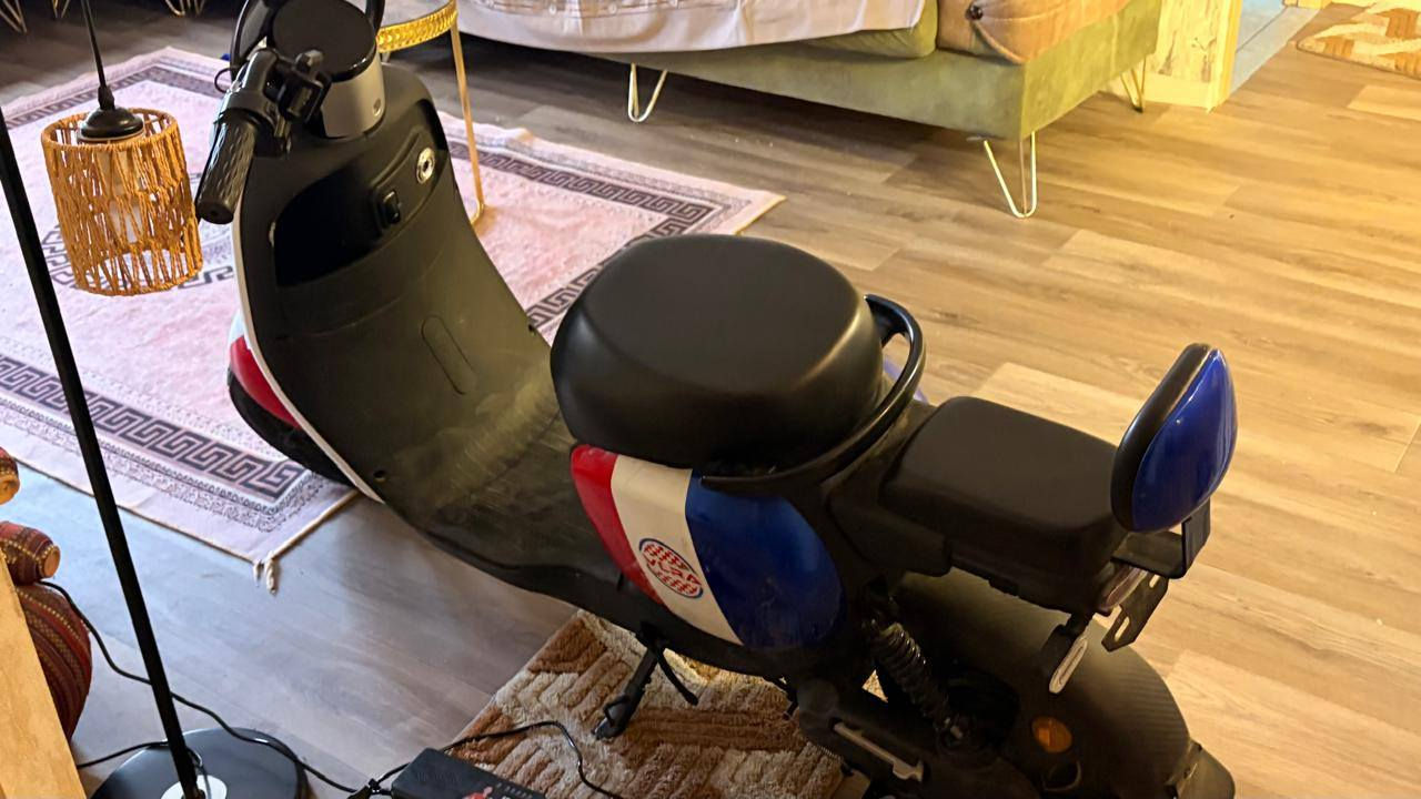 4 بطاريات و3 سرعات44 دراجه نضيفه اي خلال مابيها سعرها 350وبيها مجال الطيبن مكان بغداد مدينه الصدر ***********
