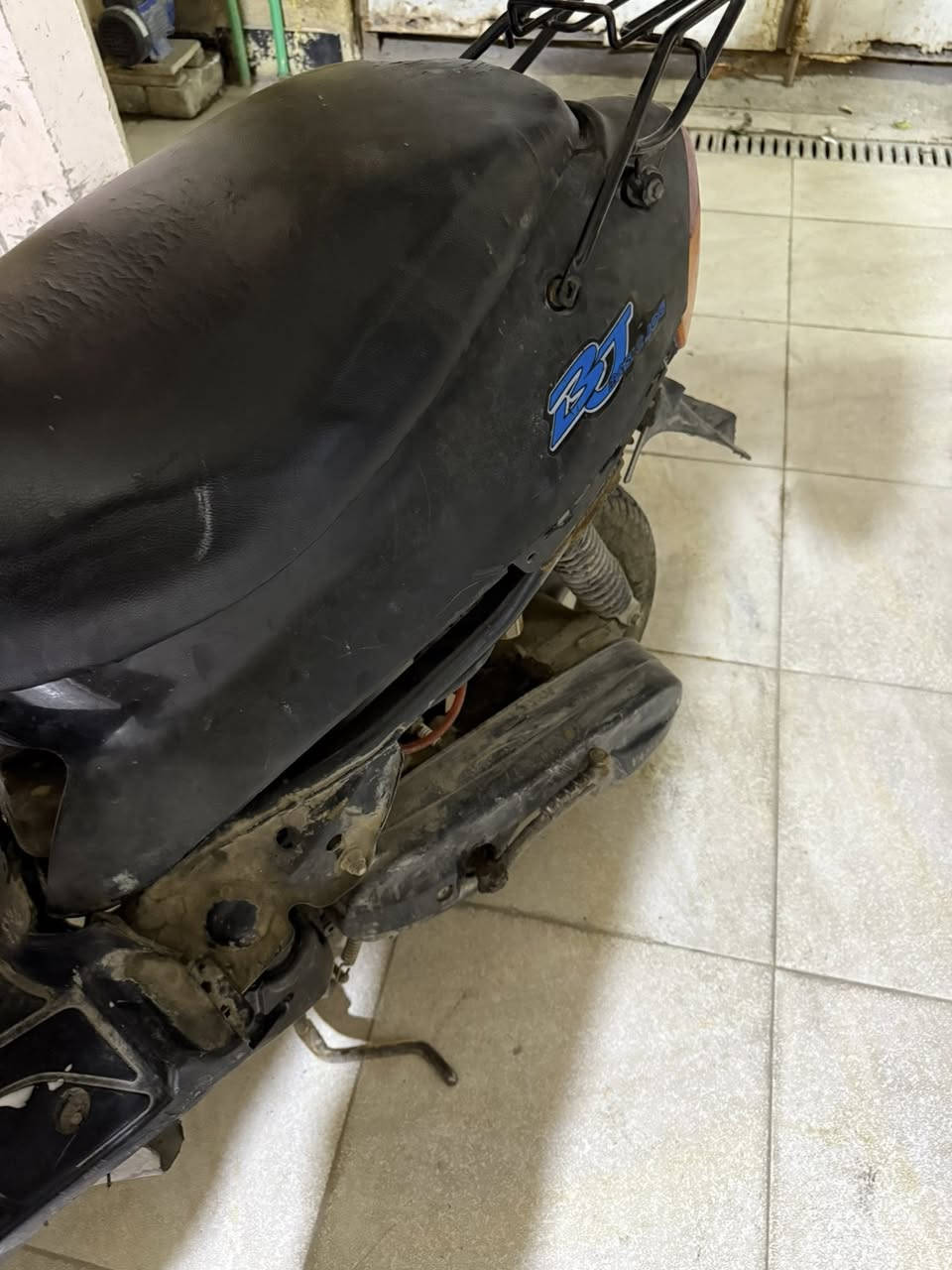 دراجة 9زروف للبيع مكينه ما مفتوحة الدراجة طافية وكفت عندي وما صلحتها 
سعرها 150 وبيها مجال 
***********
مكاني بصرة دور الشرطة
