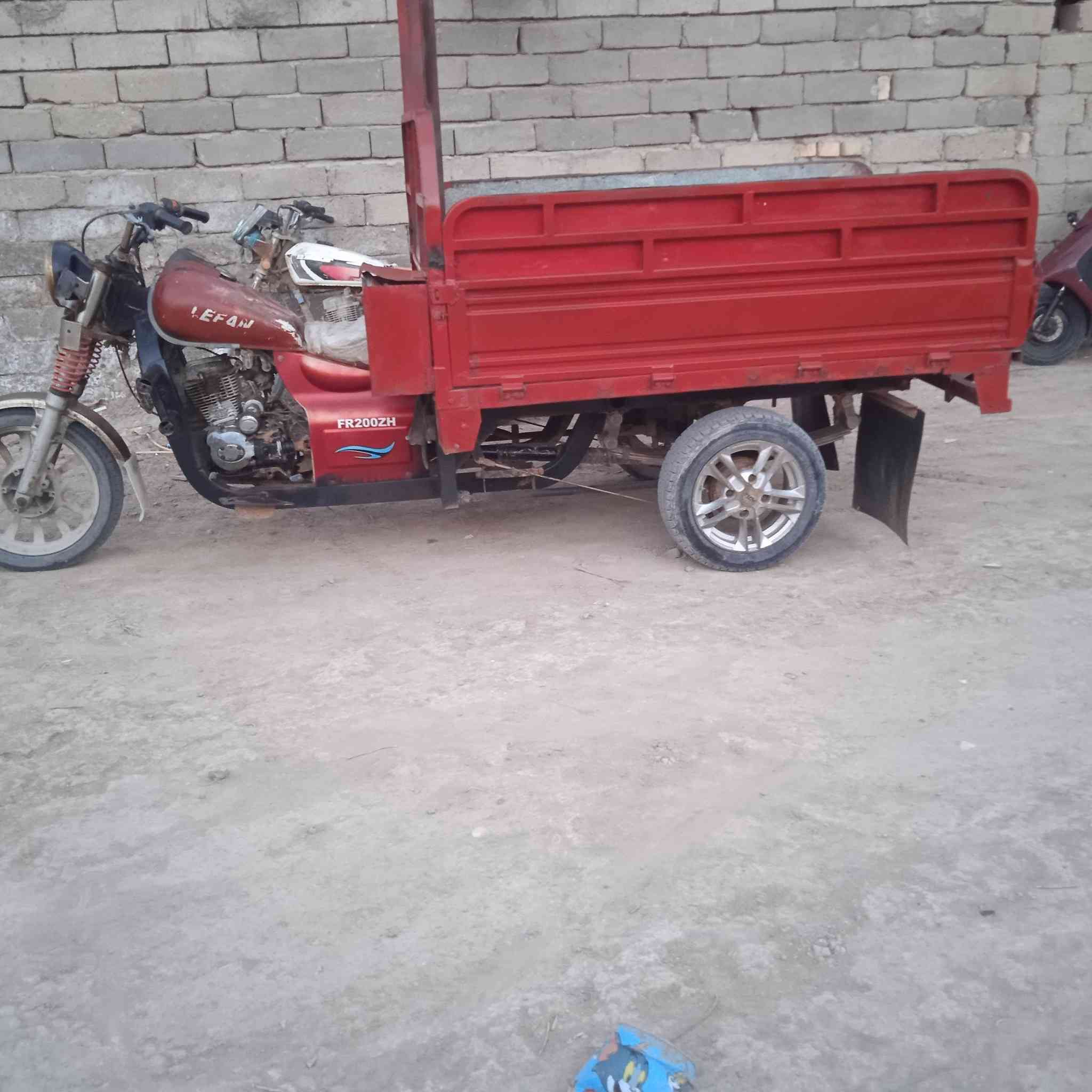 السلام عليكم ستوته فرس ادوات
اتكفلك بس عشاير مامبيوكه البصره قضاء المدينه 
***********
