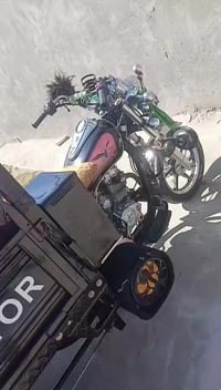 للبيع مكفول من كلشي أوراق سكنر سعر 2100لمو شراي لايتعبني رجان 07753145...