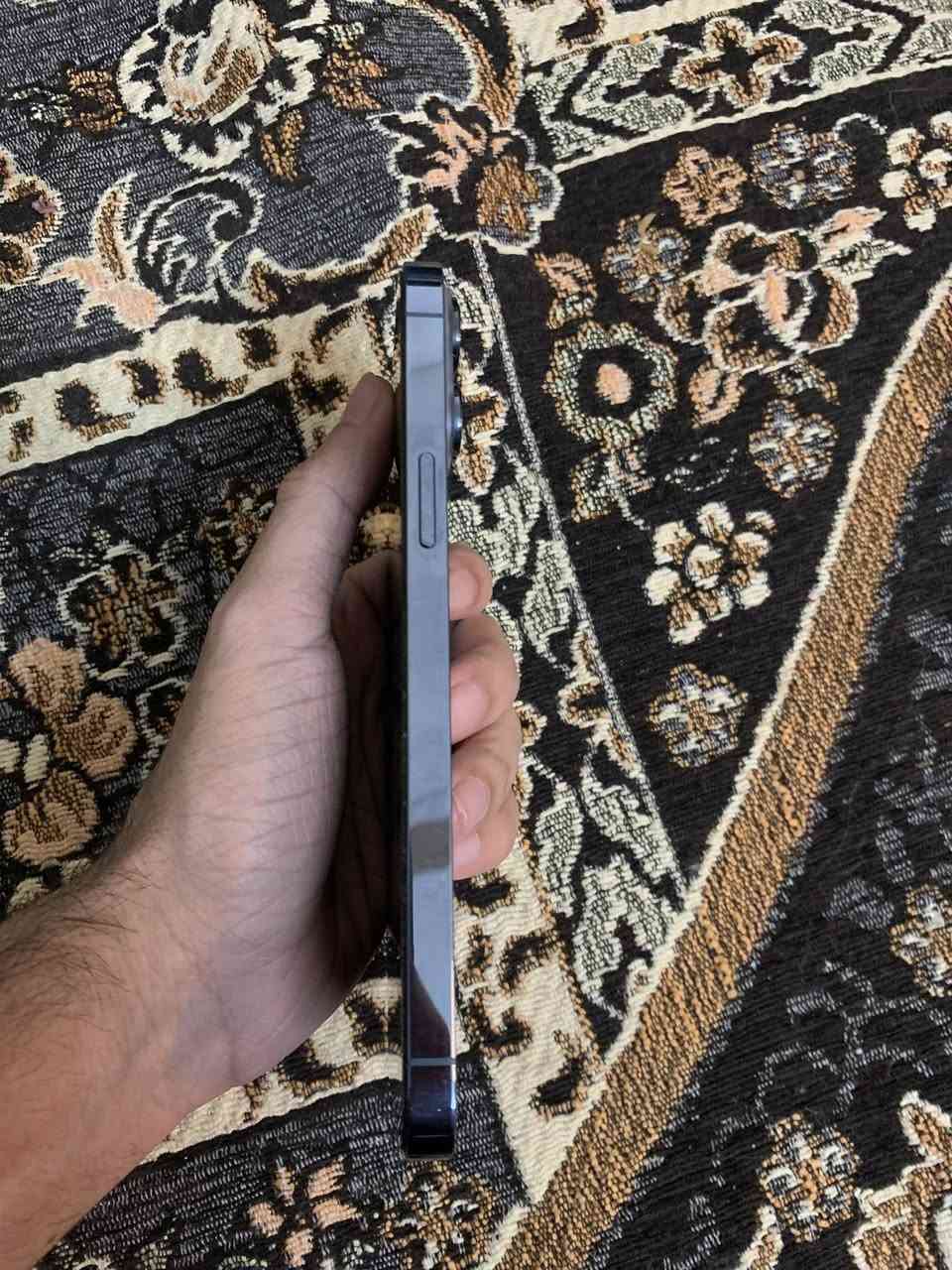 السلام عليكم جهاز 13 برو ماكس  جهاز مبدل كامرة خلفيه اني مبدلها بيدي يعني قطعه تطلع اصليه كلشي مابي غير كامرة كدام عينكم نضيف ذ128 
بطاريه 83 جهاز صرف مايصرف يخبل مستعجل ع بيعته ضرف صار عدي بالله سعرة 600 وبي مجال مكاني بغداد بسمايه 
*********** واساب موجود
