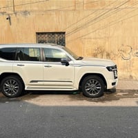 لاندكروزر • ٢٠٢٢ • ٣٢٠٠٠ كم