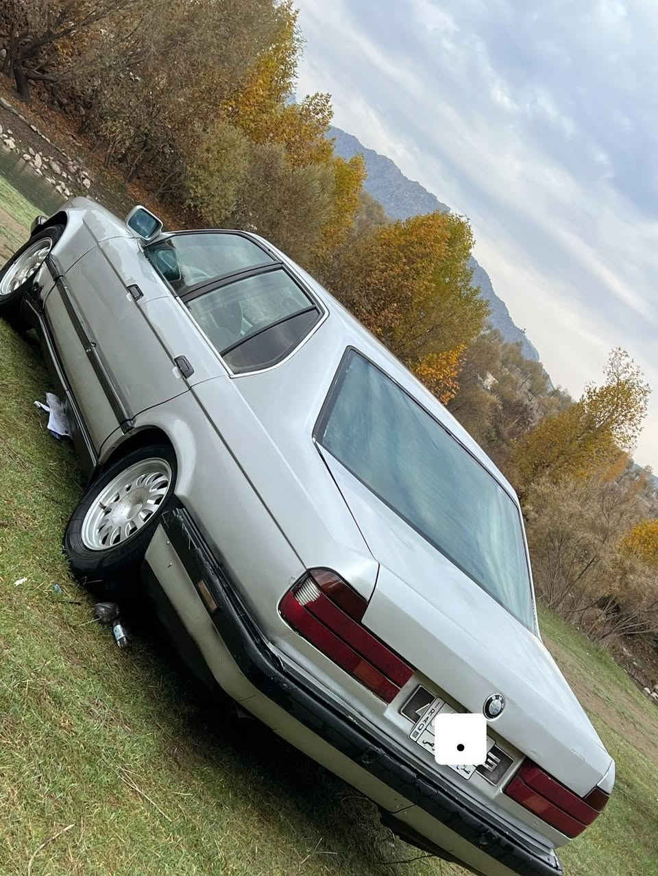 سلام عليكمBMW735i
كير اوتو محرك كير شرط رقم صلاح الدين 
كهربائيات كلها شغاله غرفه جديدة 
صدر امامي خلفي تمام 
مكانها تكريت 
السعر 43وبيها مجال 
***********
